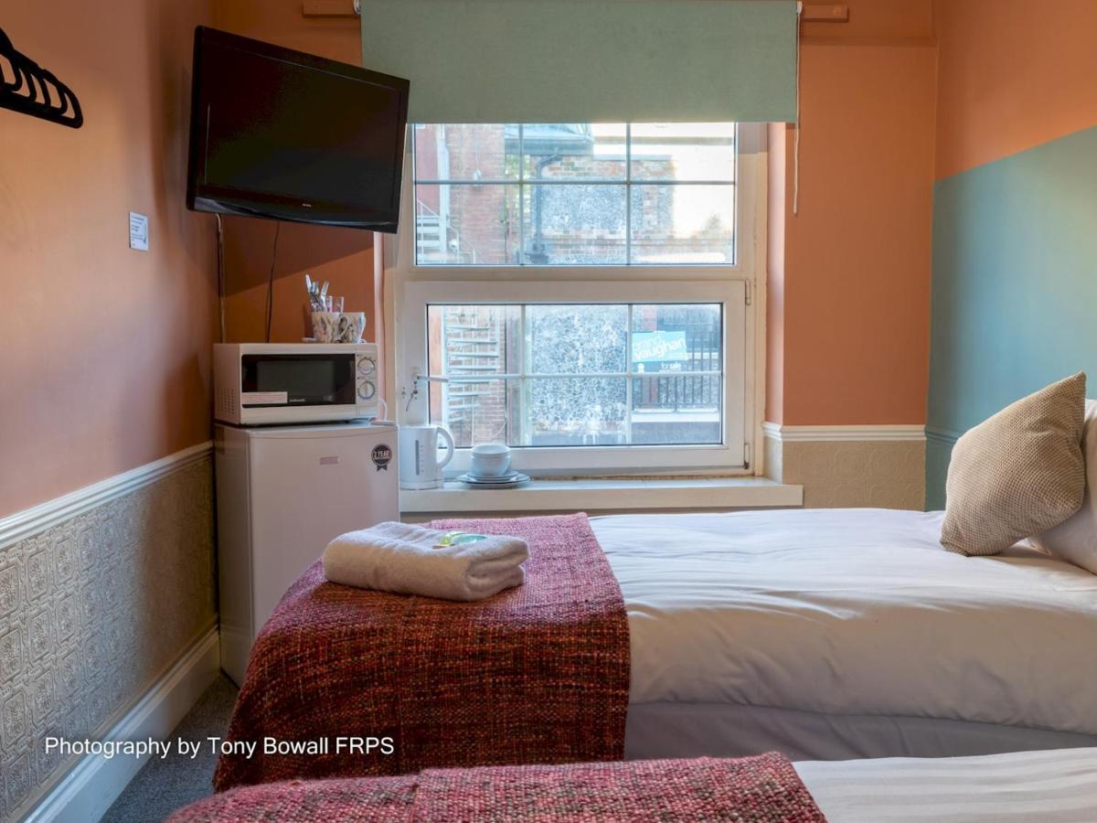 Pass The Keys Room 14 Twin The Blessed Elizabeth Boutique Suite Brighton Exterior photo